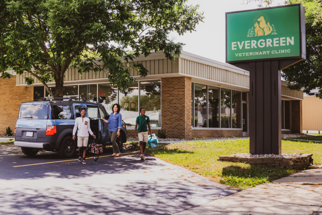Evergreen Veterinary Clinic for pets